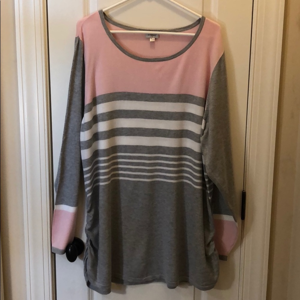 Pink, gray and white sweater plus 22/24
